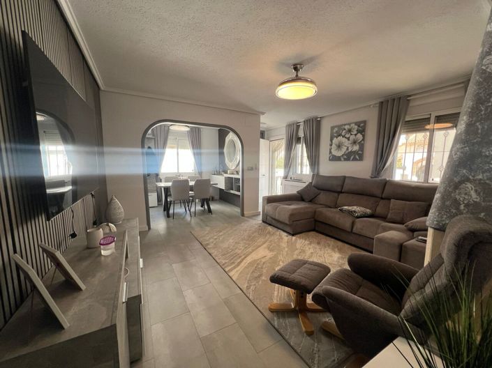 Image No.9-3 Bed Villa for sale