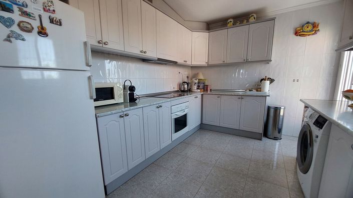 Image No.12-3 Bed Villa for sale