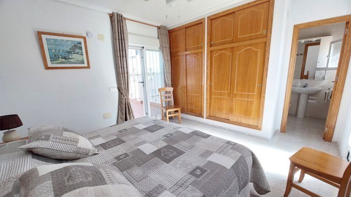 Image No.20-3 Bed Villa for sale