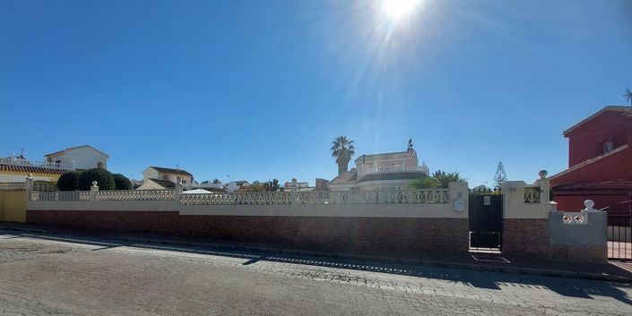 Image No.31-3 Bed Villa for sale