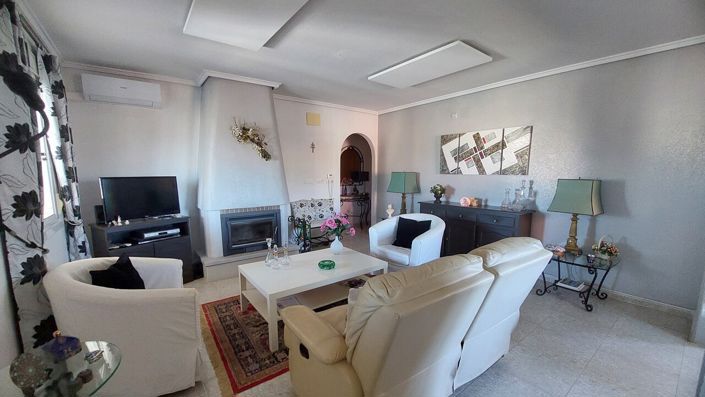 Image No.8-3 Bed Villa for sale