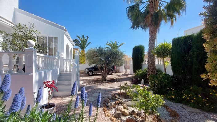 Image No.2-2 Bed Villa for sale