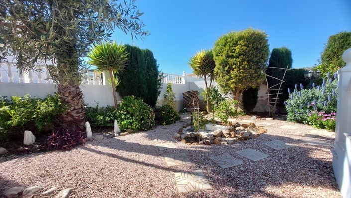 Image No.20-2 Bed Villa for sale