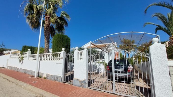 Image No.29-2 Bed Villa for sale