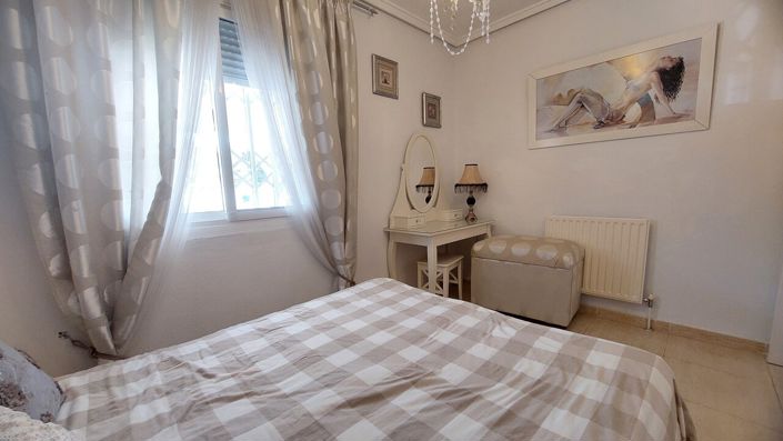 Image No.22-2 Bed Villa for sale