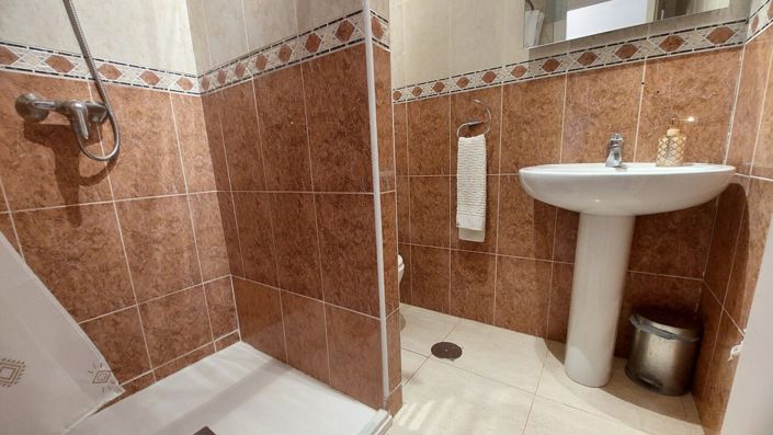 Image No.23-2 Bed Villa for sale