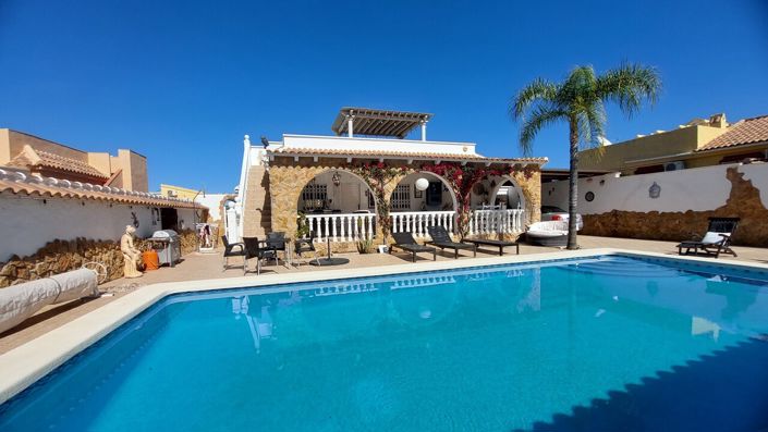 Image No.24-2 Bed Villa for sale