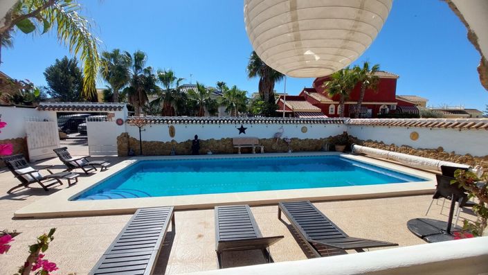 Image No.9-2 Bed Villa for sale