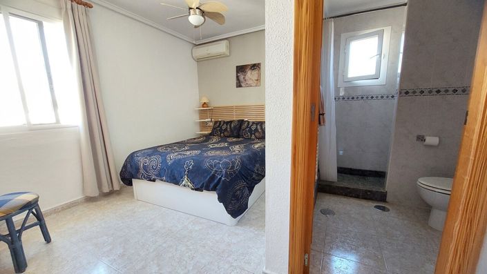 Image No.16-2 Bed Villa for sale