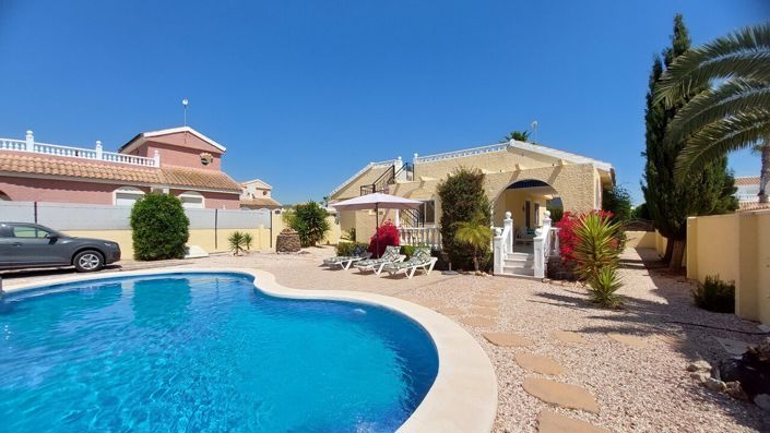 Image No.23-2 Bed Villa for sale