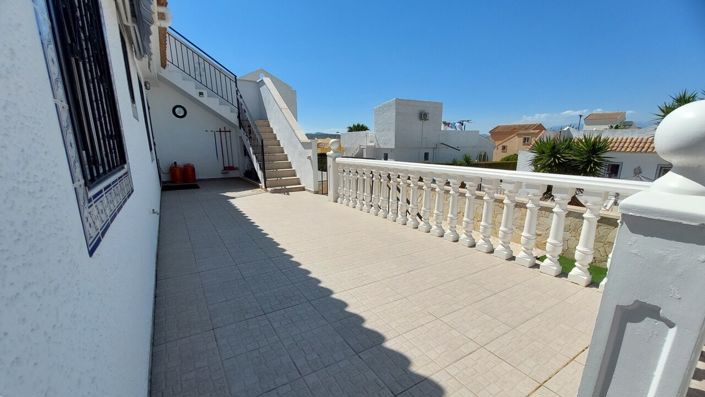 Image No.20-3 Bed Villa for sale