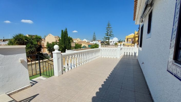 Image No.21-3 Bed Villa for sale