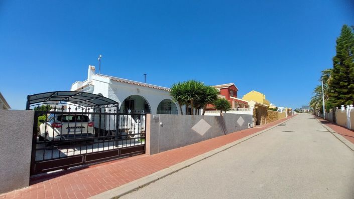 Image No.31-3 Bed Villa for sale