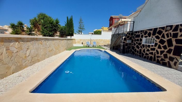 Image No.5-3 Bed Villa for sale
