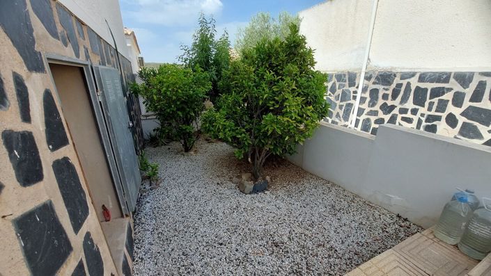 Image No.25-2 Bed Villa for sale