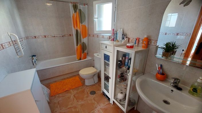 Image No.20-3 Bed Villa for sale