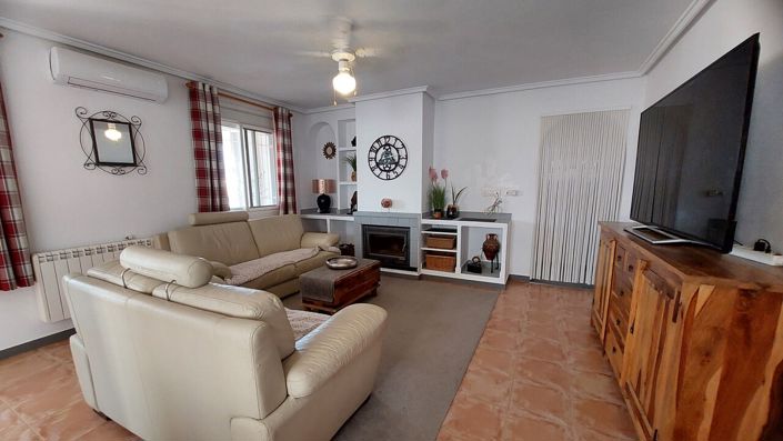 Image No.7-3 Bed Villa for sale