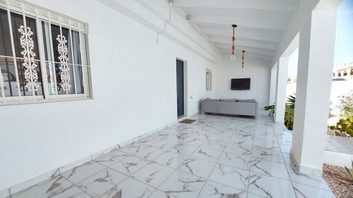 Image No.9-4 Bed Villa for sale