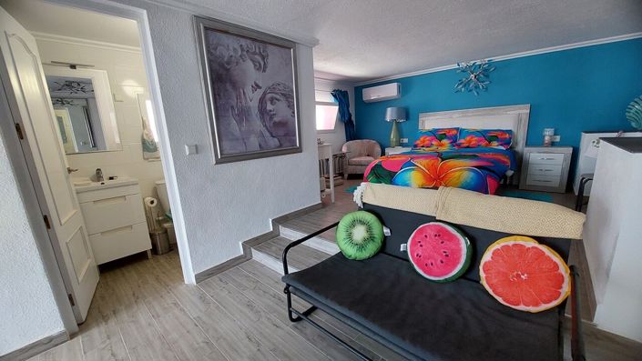Image No.28-3 Bed Villa for sale