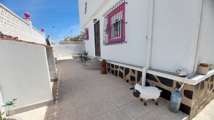 Image No.38-3 Bed Villa for sale
