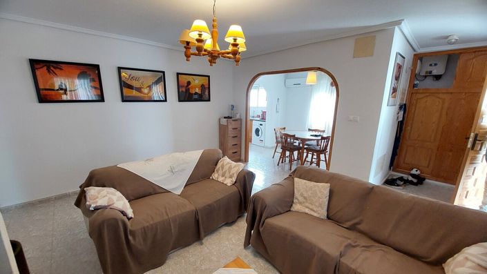 Image No.10-3 Bed Villa for sale