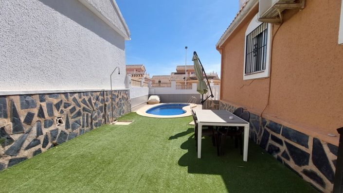 Image No.27-3 Bed Villa for sale