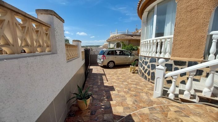 Image No.29-3 Bed Villa for sale