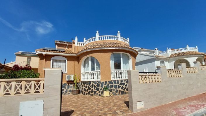 Image No.5-3 Bed Villa for sale