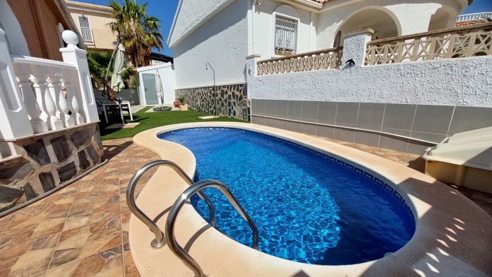 Image No.6-3 Bed Villa for sale
