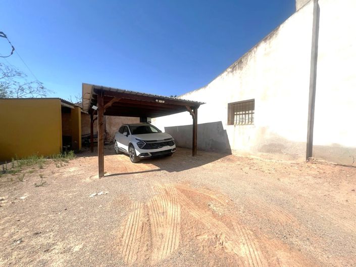 Image No.10-4 Bed Villa for sale