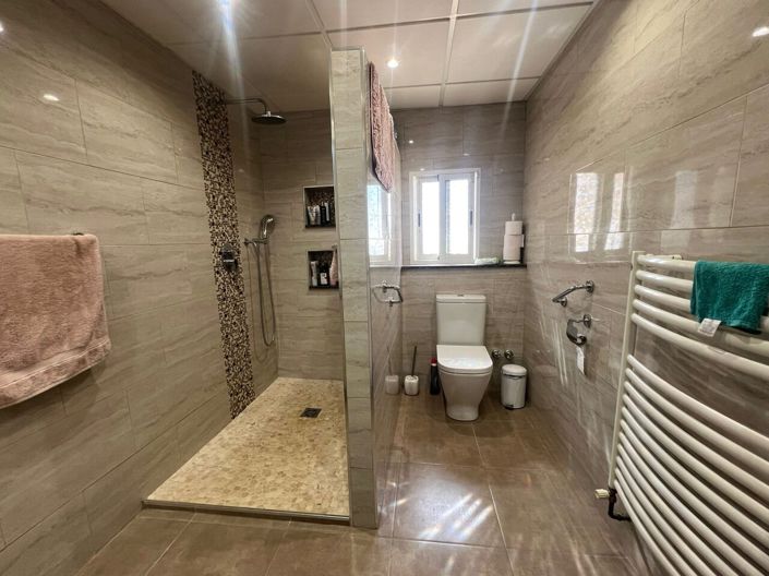 Image No.20-4 Bed Villa for sale