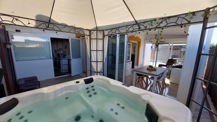 Image No.20-2 Bed Villa for sale