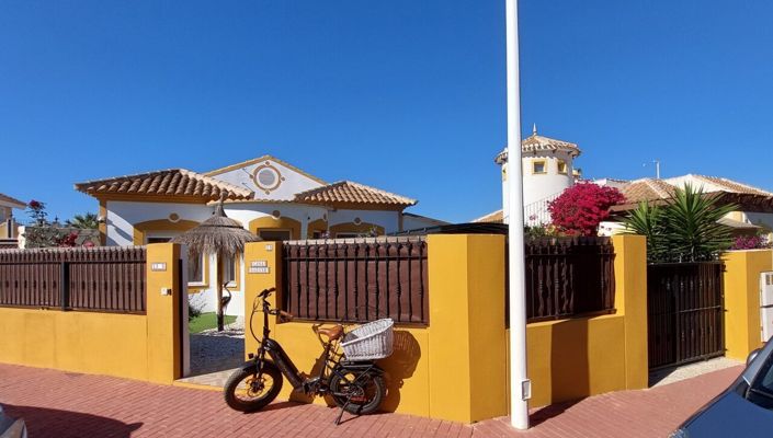 Image No.25-2 Bed Villa for sale