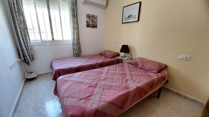 Image No.19-3 Bed Villa for sale