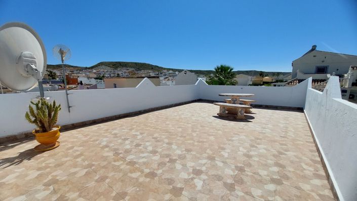 Image No.25-2 Bed Villa for sale