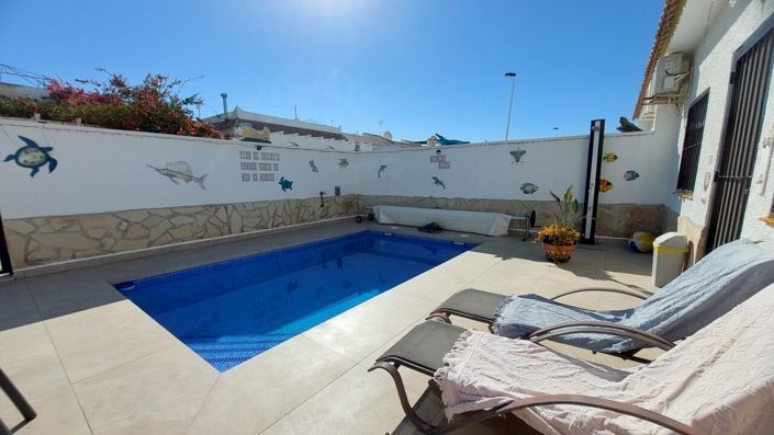 Image No.22-2 Bed Villa for sale