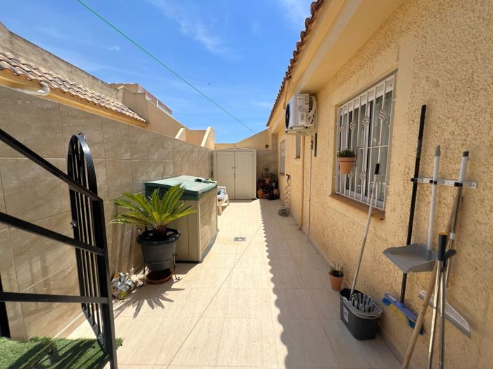 Image No.18-2 Bed Villa for sale