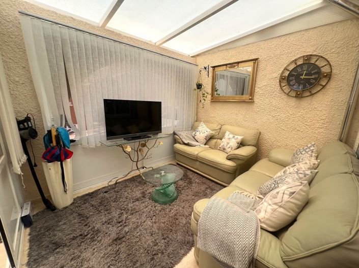 Image No.4-2 Bed Villa for sale