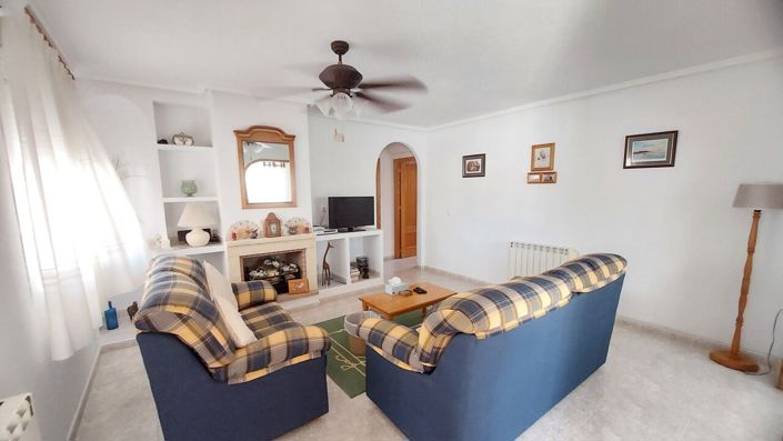 Image No.10-2 Bed Villa for sale