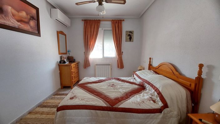 Image No.15-2 Bed Villa for sale