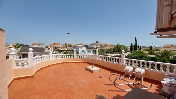 Image No.21-3 Bed Villa for sale