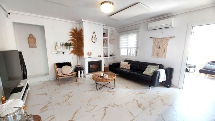 Image No.3-3 Bed Villa for sale