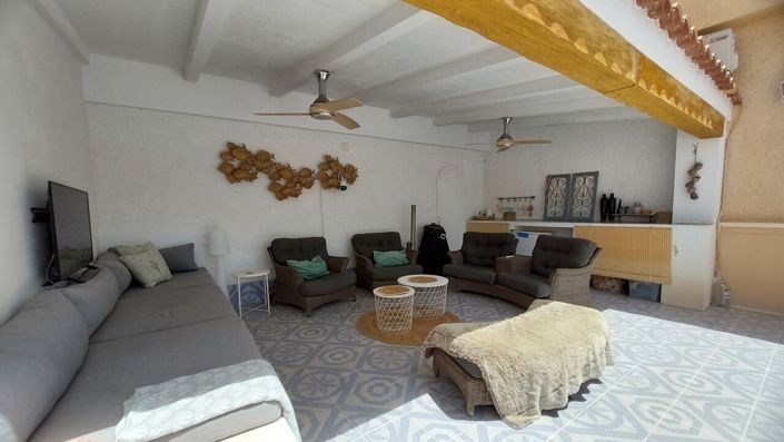 Image No.33-3 Bed Villa for sale