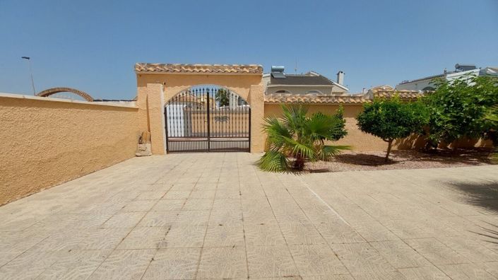 Image No.36-3 Bed Villa for sale