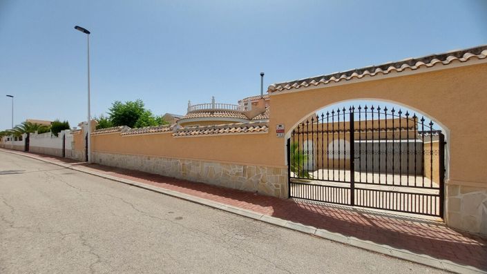 Image No.37-3 Bed Villa for sale