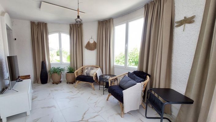 Image No.7-3 Bed Villa for sale