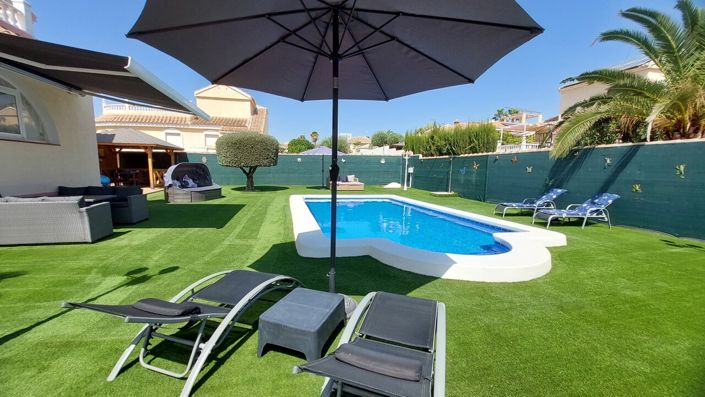 Image No.28-3 Bed Villa for sale