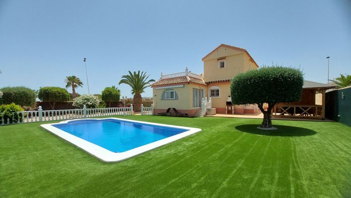 Image No.3-3 Bed Villa for sale