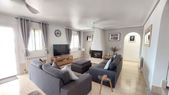 Image No.4-3 Bed Villa for sale