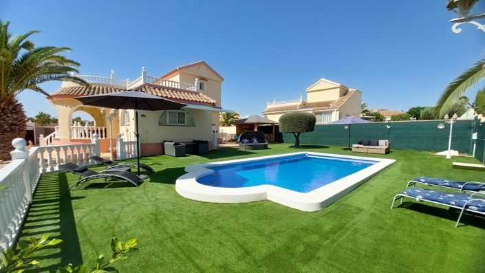 Image No.4-3 Bed Villa for sale